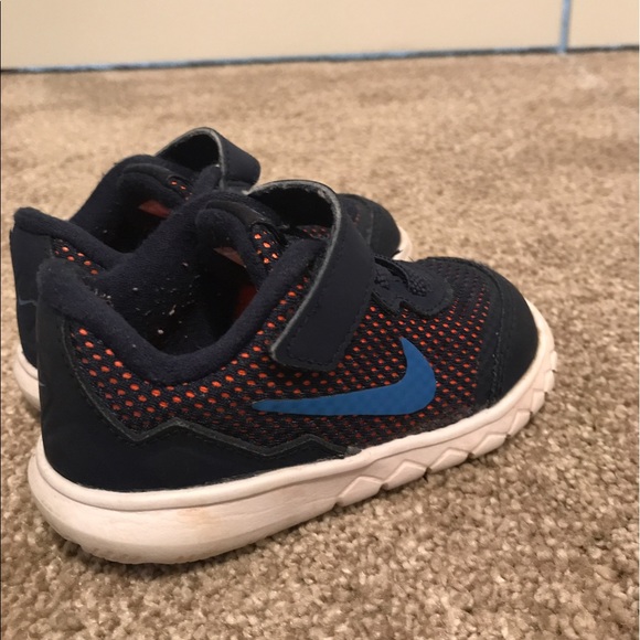Toddler Nike Shoes - Picture 2 of 2