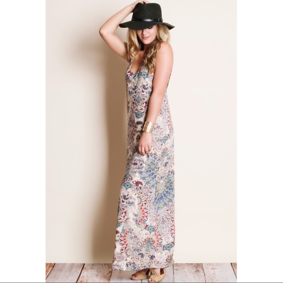 Bellanblue Dresses - DAPHNE Print Open back Maxi Dress -CREAM Bellanblue Dresses - DAPHNE Print Open back Maxi Dress -CREAM