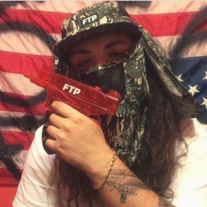 Meet your Posher, Grant