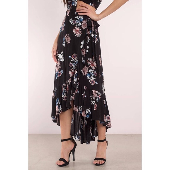 ❗️CLEARANCE❗️ 🆕Floral High Low Wrap Skirt - Picture 3 of 4