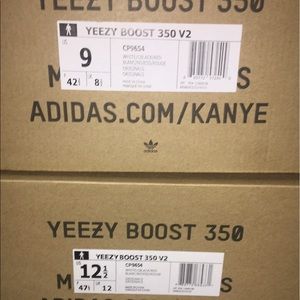 Yeezy Boost 350 V2 Zebra