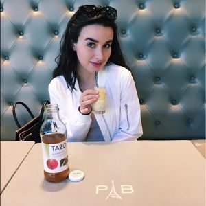 Meet your Posher, Maxine