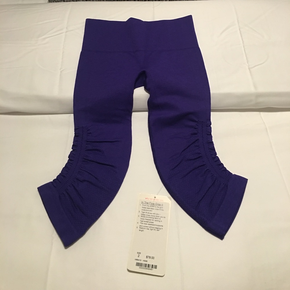 New w/tags Lululemon "In the Flow Crop II" pants
