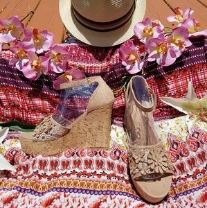 Bamboo Rose Scorpio  wedge sandal/espadrille