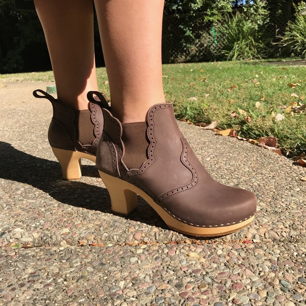 Swedish Hasbeens Brown Leather Ankle Booties Sz 38