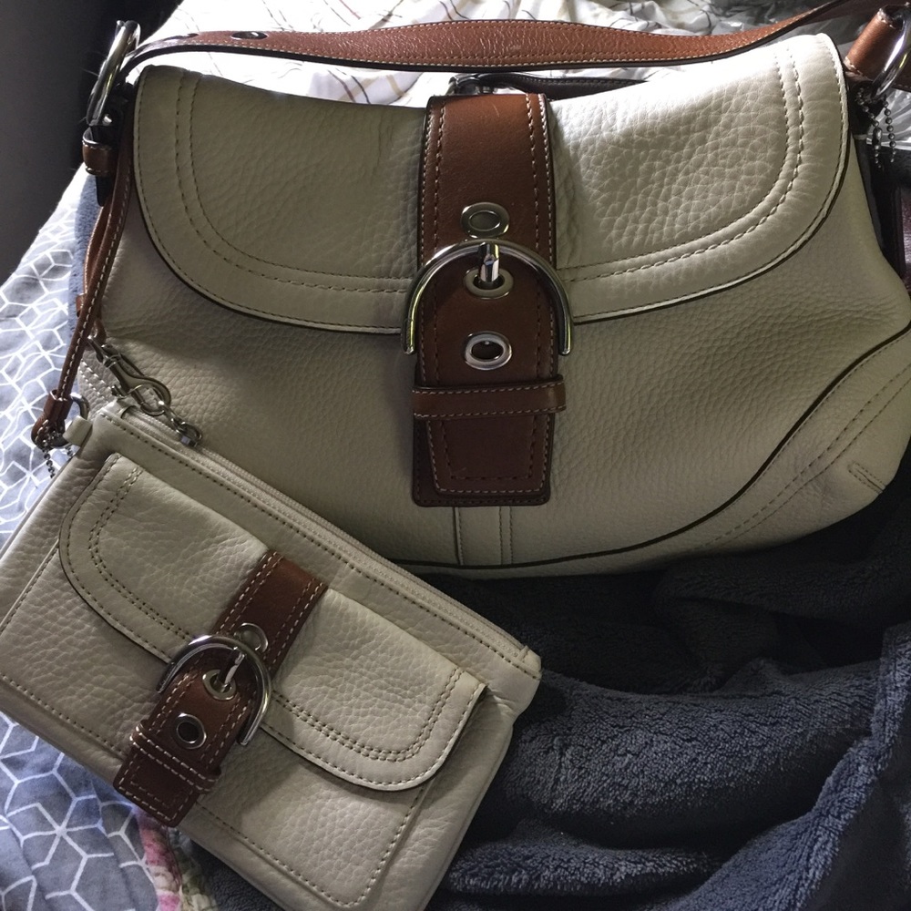 Coach purse with small clutch purse