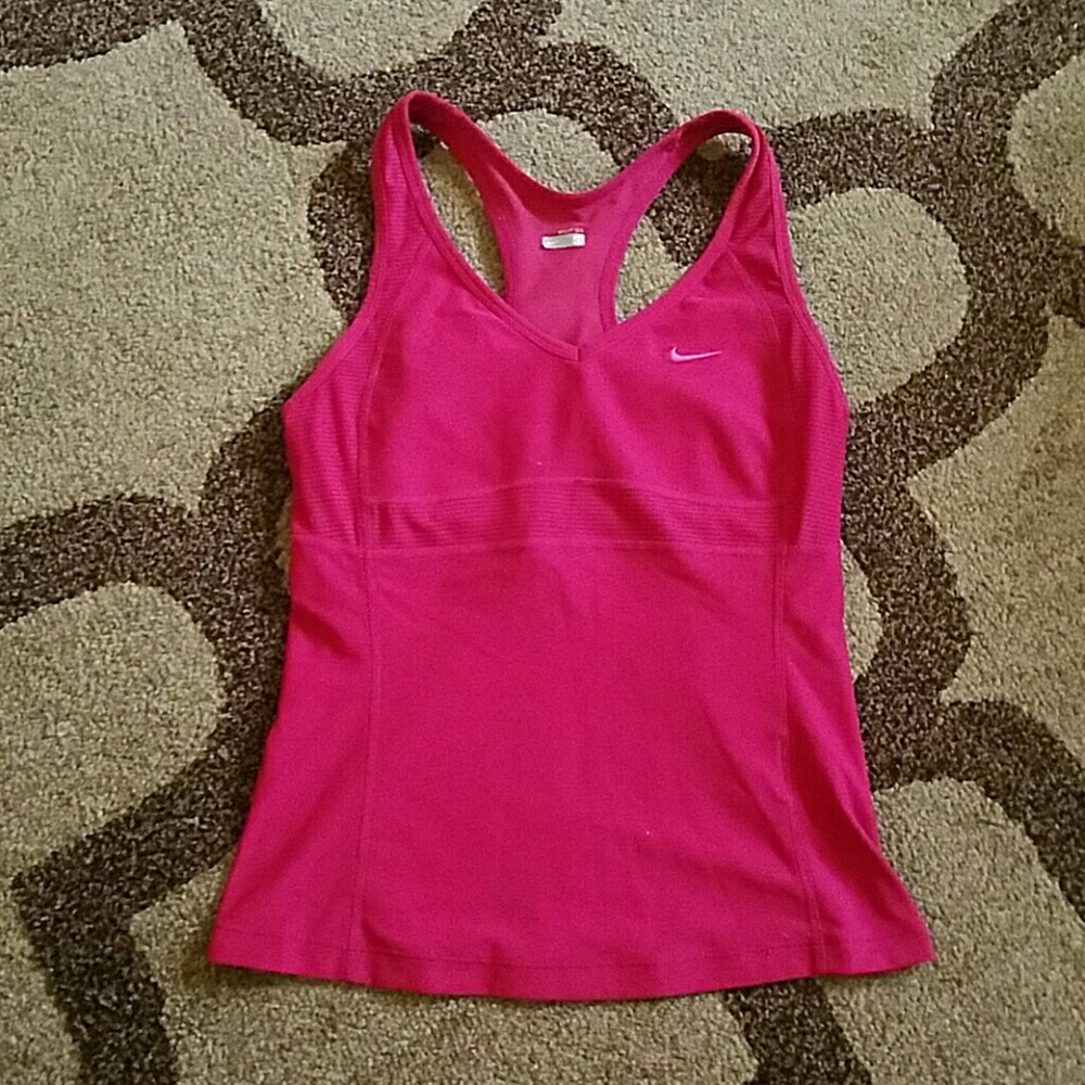 Nike workout tank size s