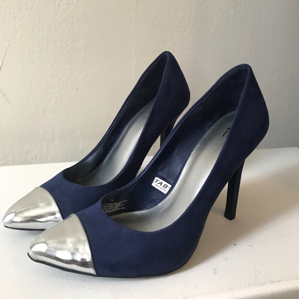 Target Mossimo navy blue heels w silver cap toe