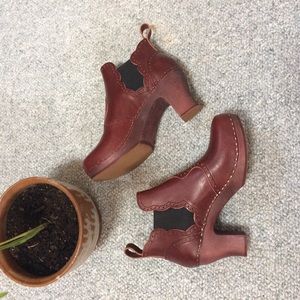 NWOT Swedish hasbeens Cognac ankle Booties Size 39