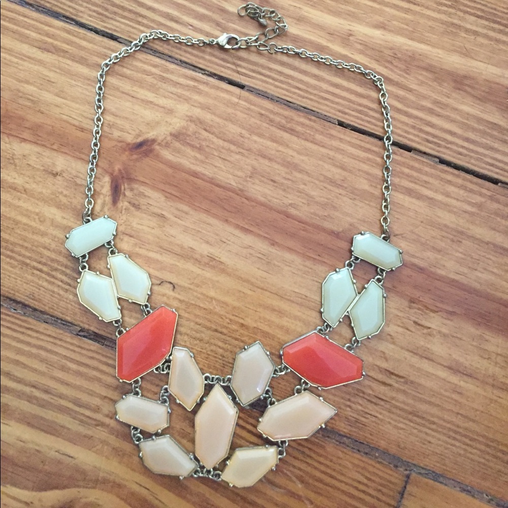 Statement necklace
