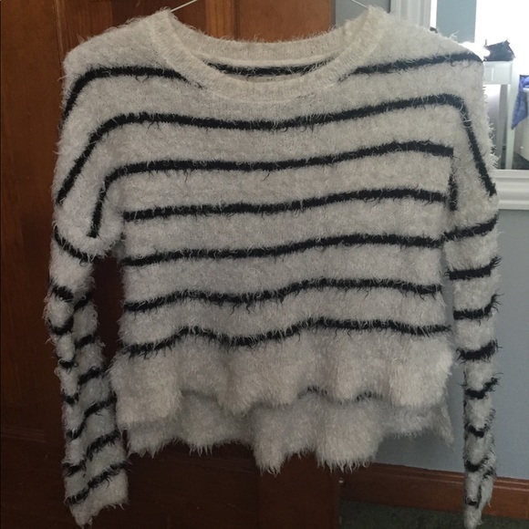 Sweater - Picture 1 of 1