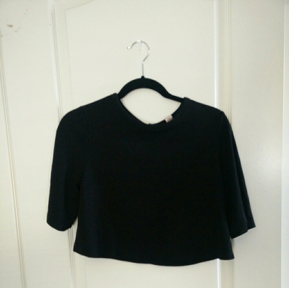 Black F21 crop top