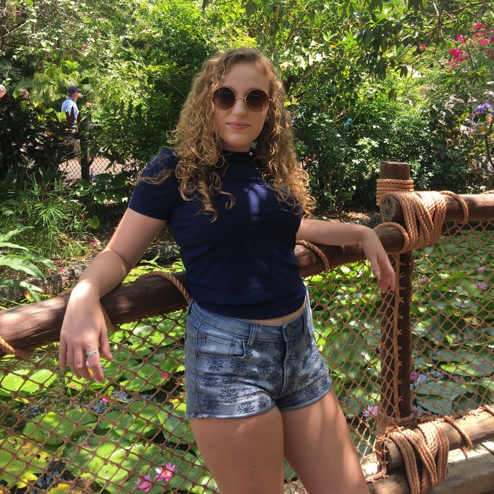 Meet your Posher, Lexi