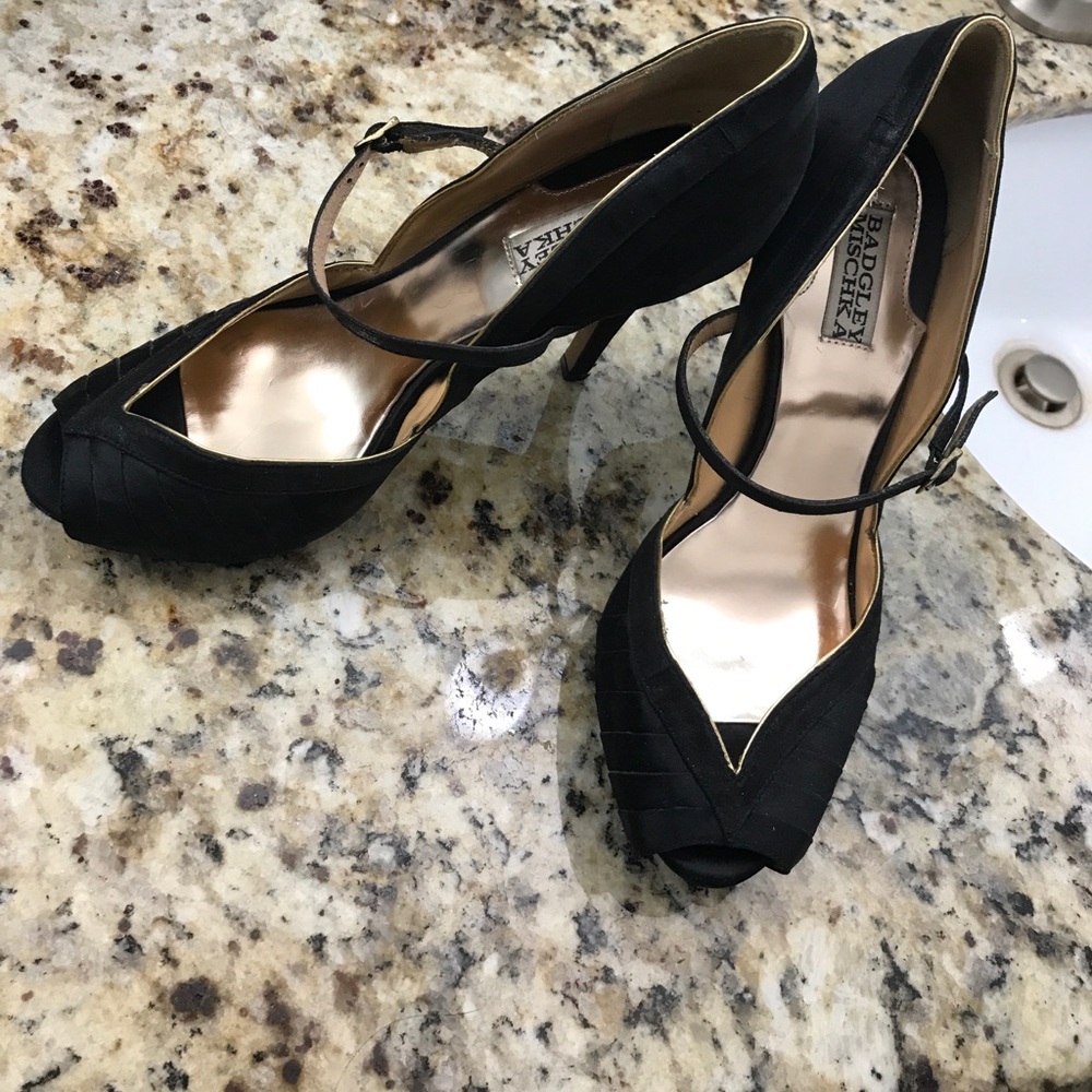 Badgley Mischka Pumps