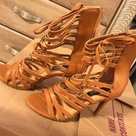 Gladiator heel - Picture 3 of 4