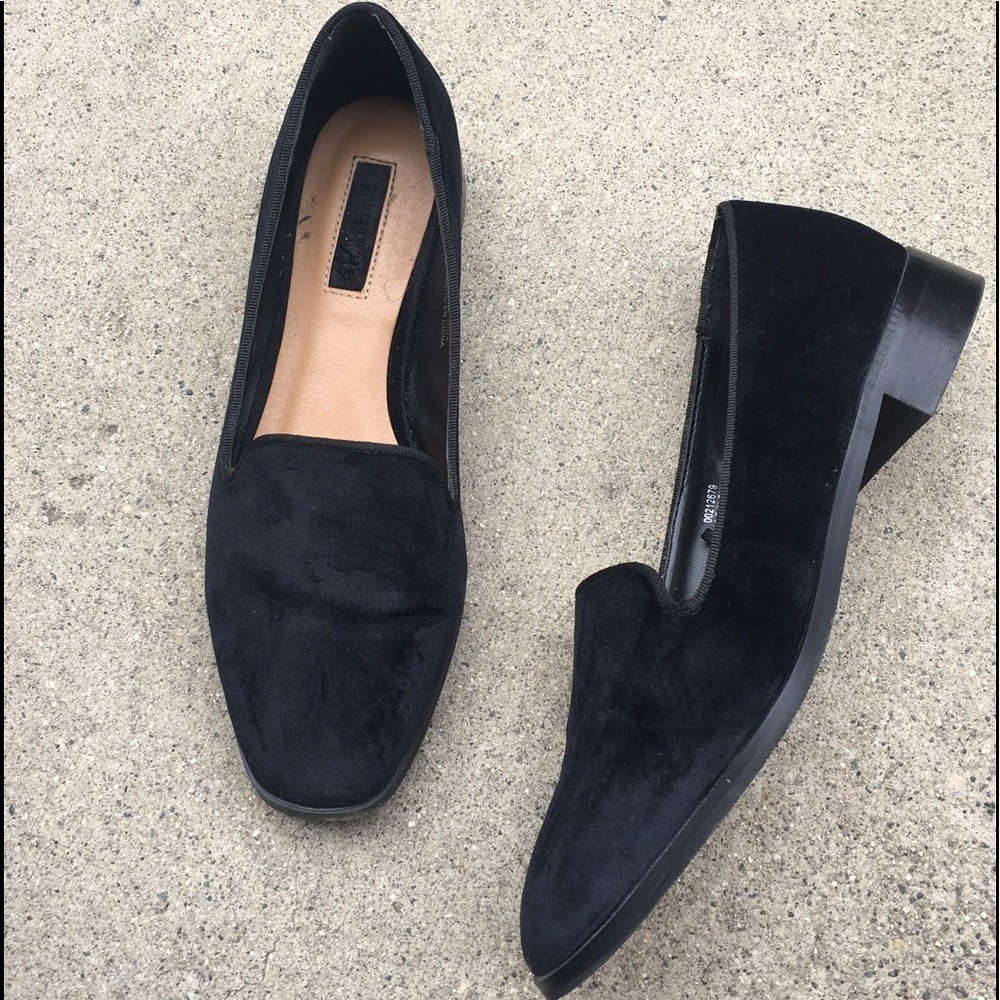 ✨SALE✨ Black Velvety loafers