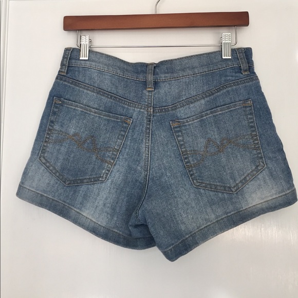 NY&C Light/Medium Rinse Jean Shorts - Picture 2 of 2
