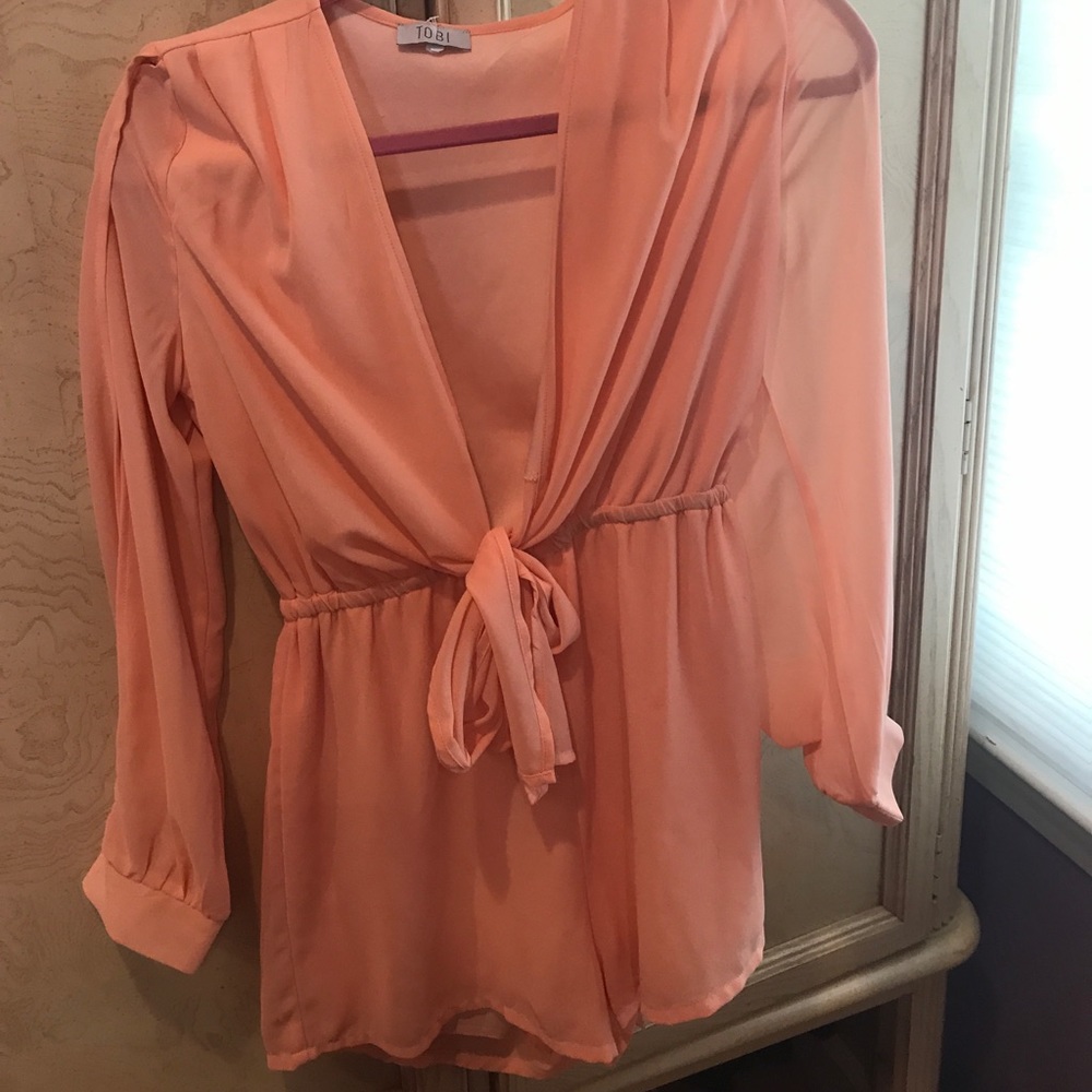 Super cute romper from Tobi size small