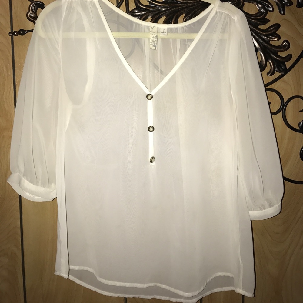 White sheer boutique top