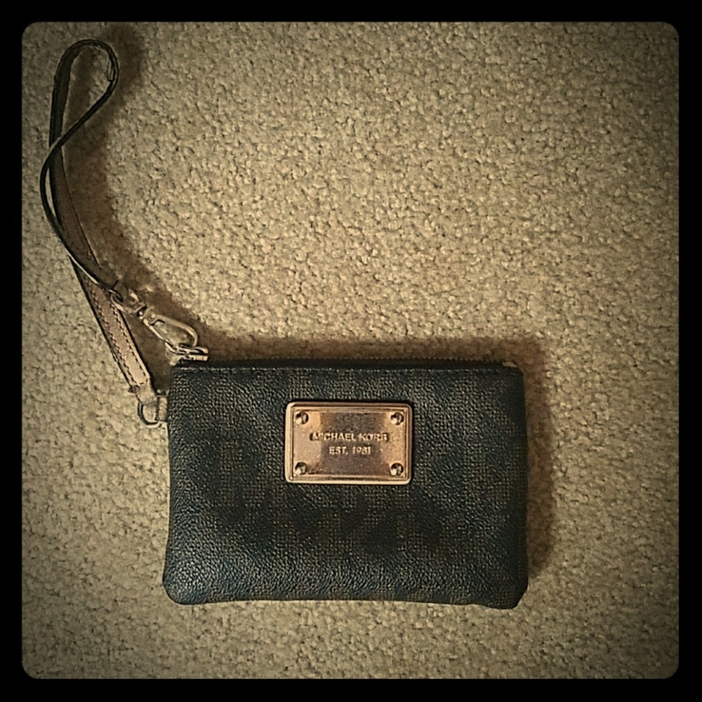Wristlet - Picture 1 of 1