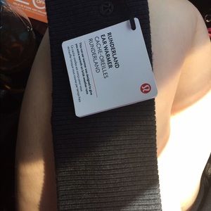 Lululemon Runderland Ear Warmers