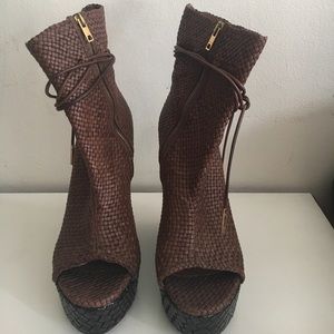 Burberry woven sandals