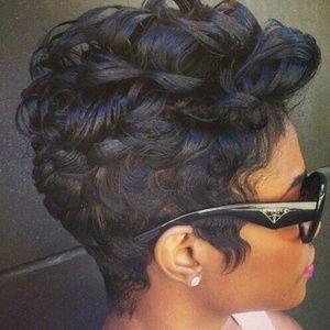 Meet your Posher, April