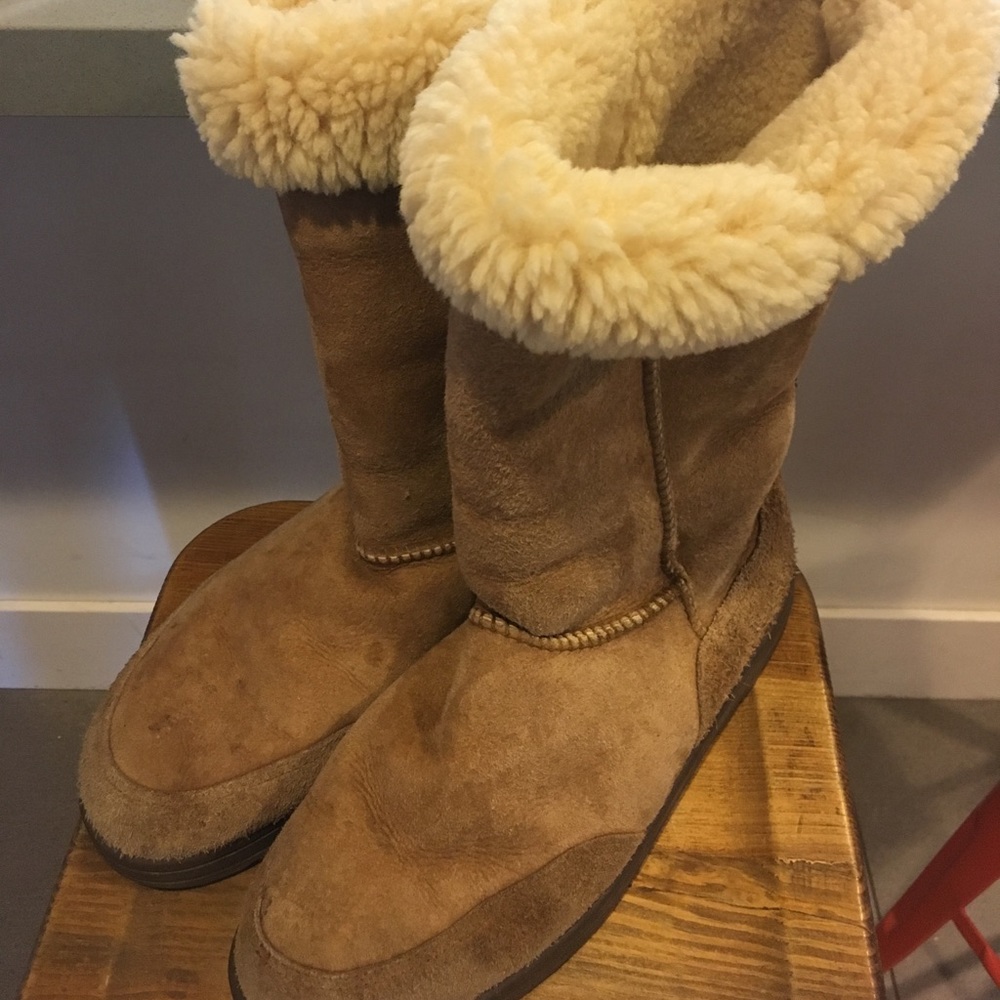 Leather Uggs size 10