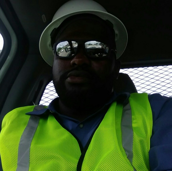 Meet your Posher, Taniel - Picture 1 of 1