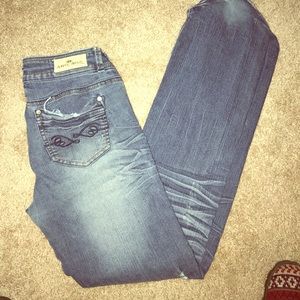 Almost famous jeans size 11 juniors