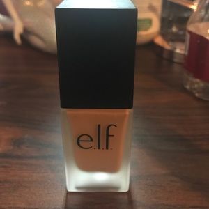 e.l.f  Flawless finish foundation