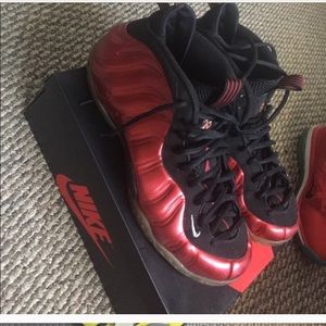 Nike air foamposite, puma suede