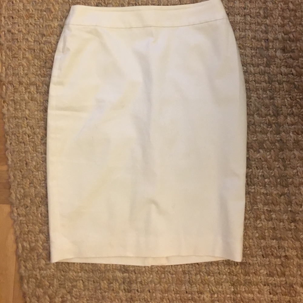 White pencil skirt