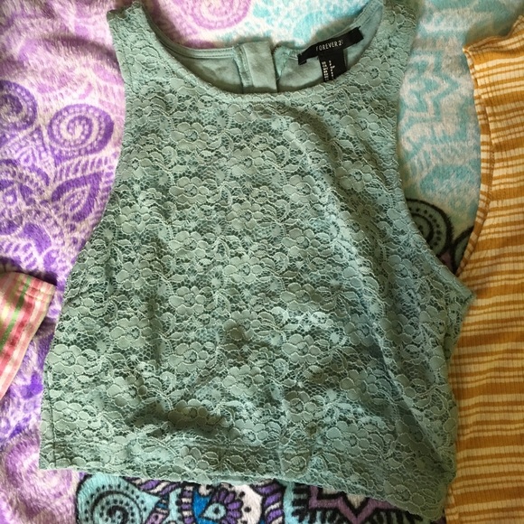 Forever 21 Tops - Two forever 21 crop tops *bundle*