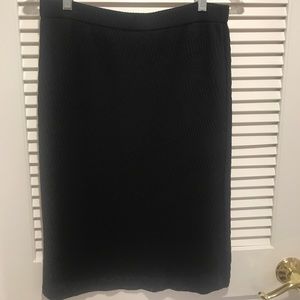 St John Collection Textured Knit Pencil Skirt