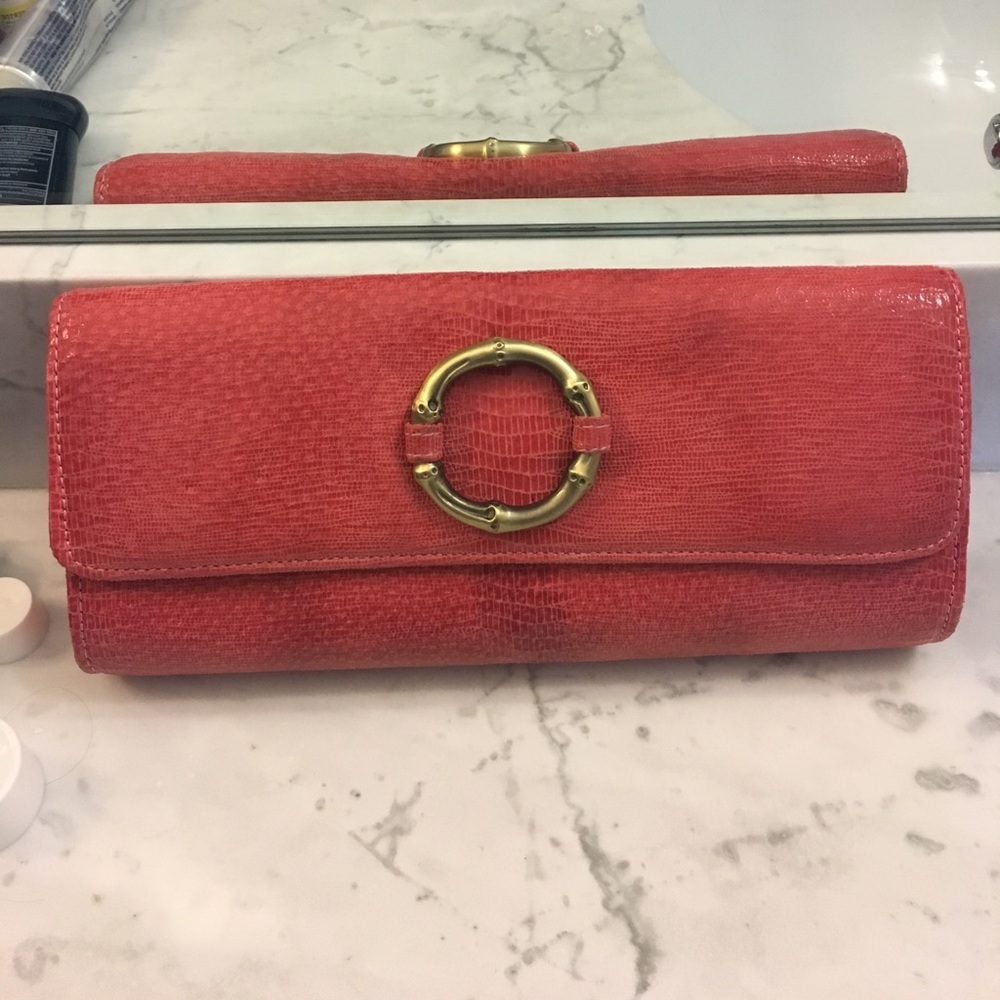 Lorelei clutch