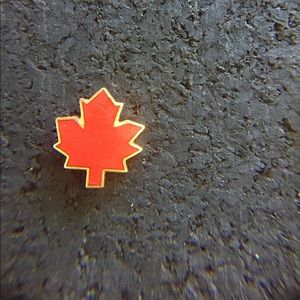 Vintage Canada lapel pin