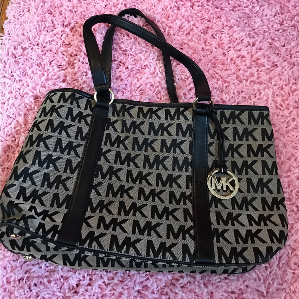 MK jet set tote
