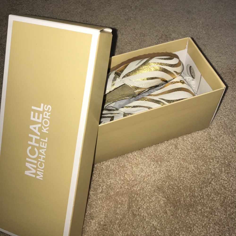 Brand new Michael Kors flats