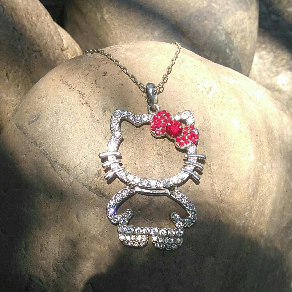Hello Kitty necklace