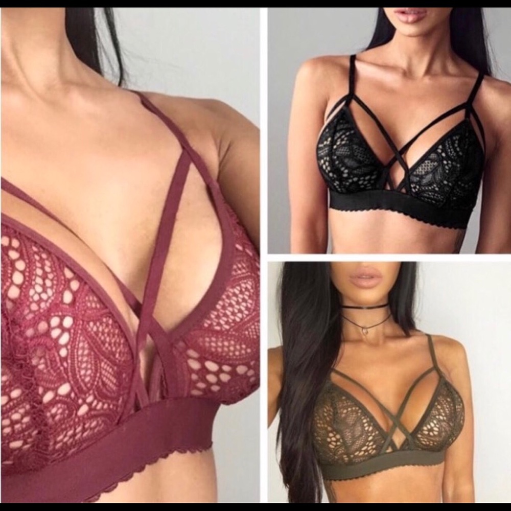 Black lace bralette ✔️
