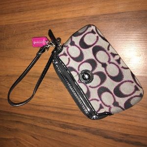 2 pocket coach wristlet