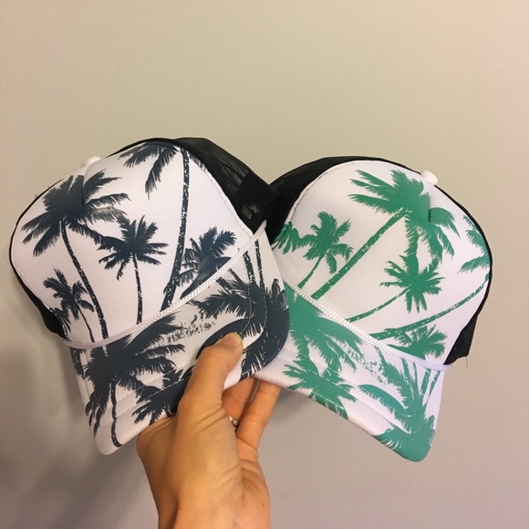 Navy Palm Tree Hat 🌴🌸 - Picture 1 of 3