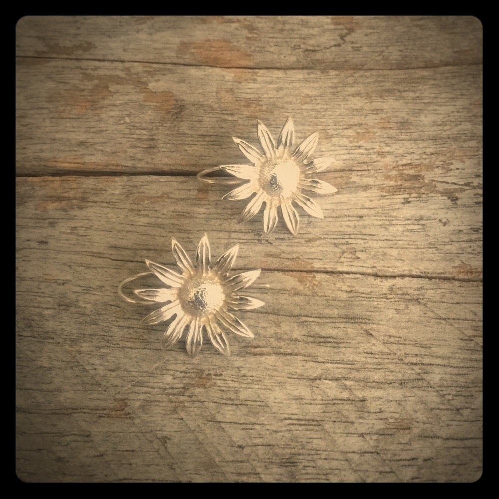 Daisy Sterling Silver Earrings