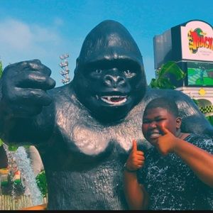 Meet your Posher, Nehemiah