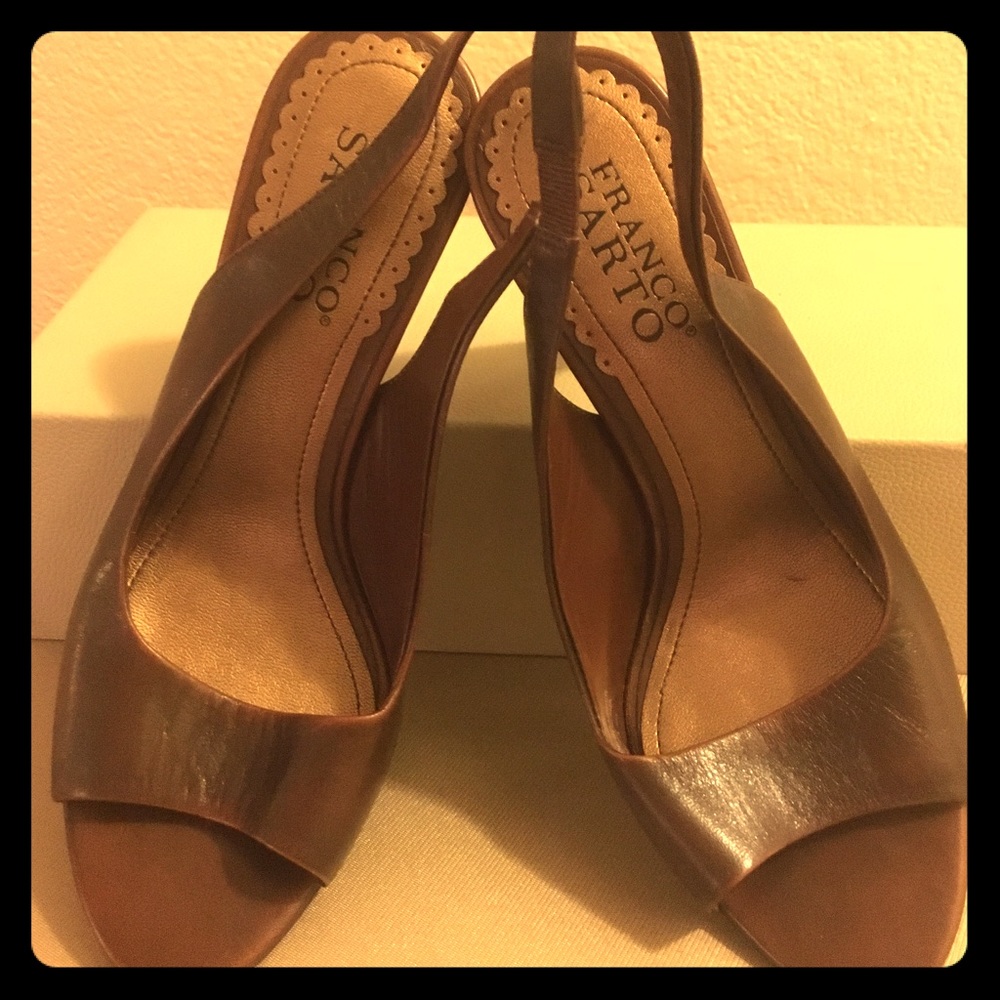 💯Franco Sarto brown sling backs