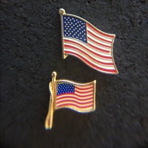 Vintage American flag political lapel pins