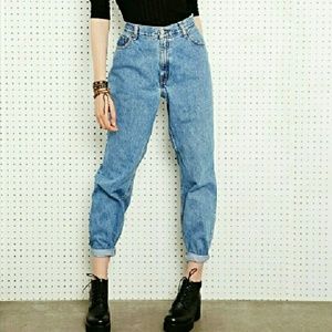 ☄MUST GO!☄Vintage Levi's 550 Relaxed Tapered Jeans