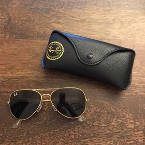 Ray-Ban Classic Aviator Sunglasses Gold
