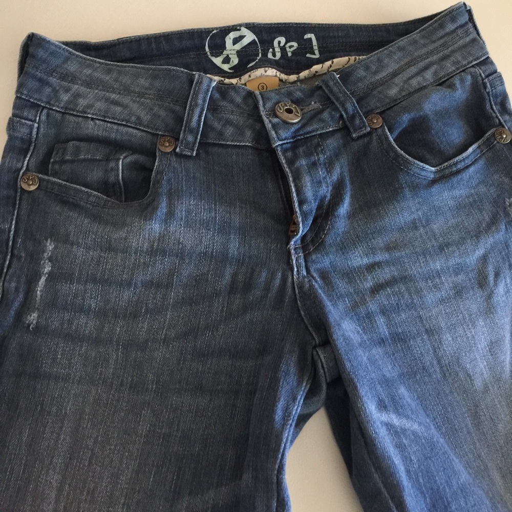 Distressed Jeans - Picture 3 of 3